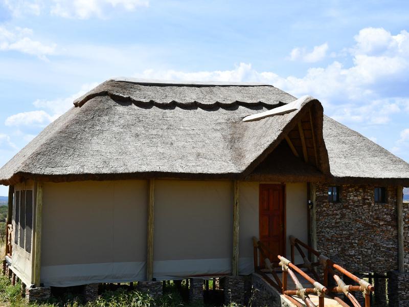 Serengeti Serena Safari Lodge מראה חיצוני תמונה
